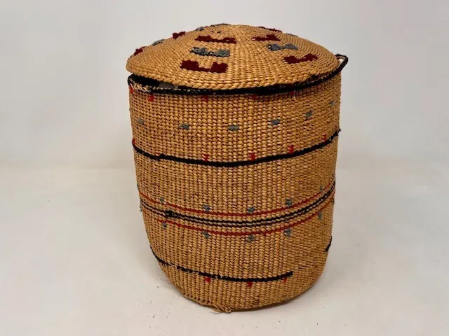 Rare Antique Round Native American Basket w/Lid--3 Colors in Design-Damaged