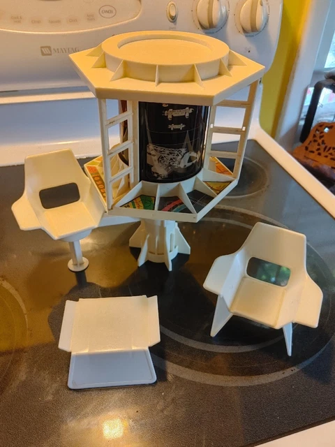 Vintage Space: 1999 - 1 Moon Base Alpha Control Room - Mattel 1976 Vintage Space: 1999 - 1 Moon Base Alpha Control Room - Mattel 1976
