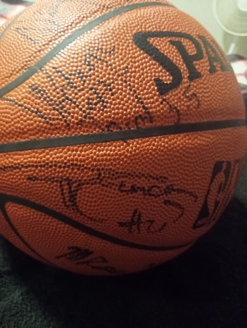 1997-98 San Antonio Spurs Team Signed Basketball Tim Duncan Rookie Autograph