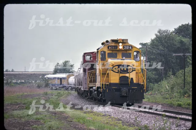 F Original Slide - ATSF Santa Fe 3014 Unkrautspritze Zug Action Lomax IL 1988