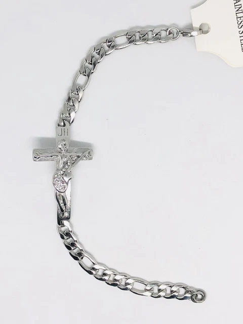 Pendentif Croix de Johnny Hallyday – Honorez la Mémoire du Boss avec Style