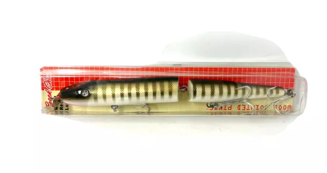 Vintage Creek Chub Giant Jointed Pikie Fishing Lure Sealed In Plastic Box Vintage Creek Chub Giant Jointed Pikie Fishing Lure Sealed In Plastic Box
