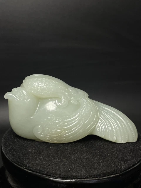 Chinese Exquisite Handmade Bird carving Hetian Jade Statue
