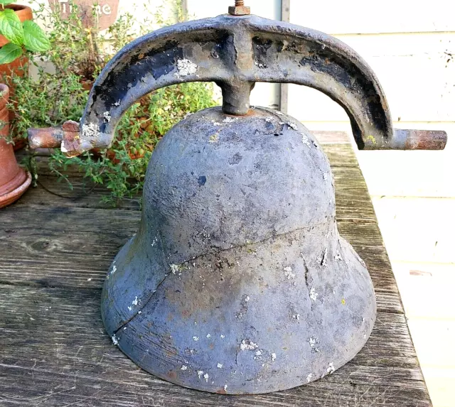 Antique Cast Iron  Primitive Cracked Farm School Church Dinner Bell