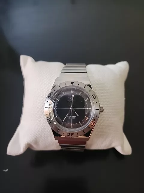 Q TIMEX VINTAGE HODINKEE Limited Edition Watch