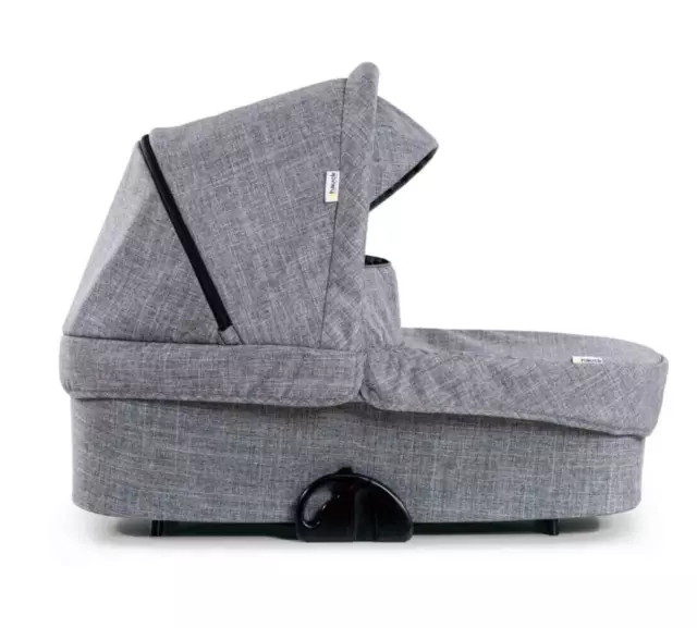 Hauck Eagle 4S Kinderwagen grau für Babys Geburt bis 9 kg Babytrage