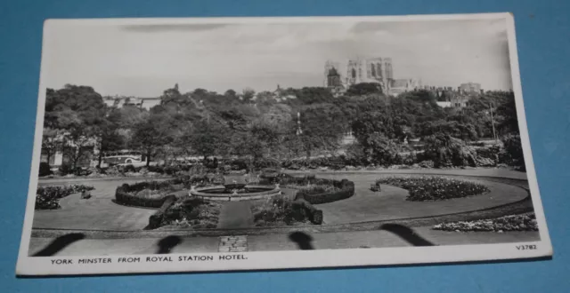 York Minister from Royal Station Hotel  - York - Postcard - 1950ss ??