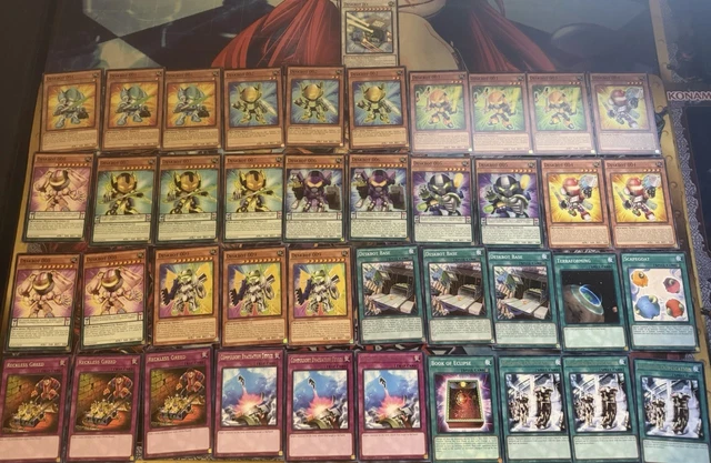 yugioh deskbot deck Deck Out Yugioh Duel Links Amazon.com: Complete Classic Custom Deck for  Yu-Gi-Oh! GX main image 1
