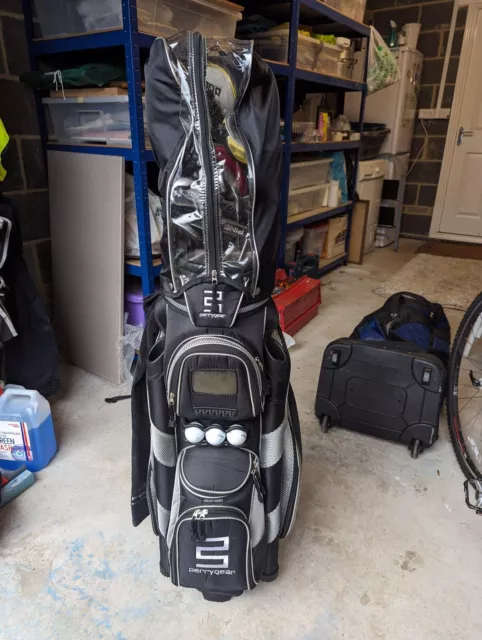 PerryGear Staff bag Golf Bag. Barely Used, Pristine. Like Titleist Taylormade