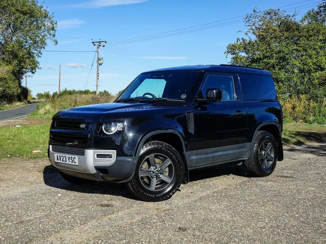 Range Rover Defrender 2023 LAND ROVER Defender 3.0 D250 Hard Top Auto PANEL VAN DIESEL ...
