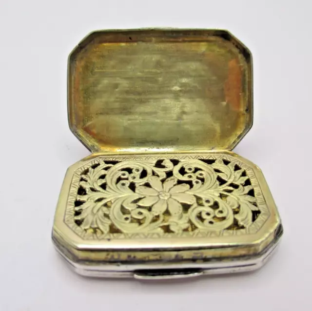 Antique Hallmarked Silver Vinaigrette with Gilded Interior