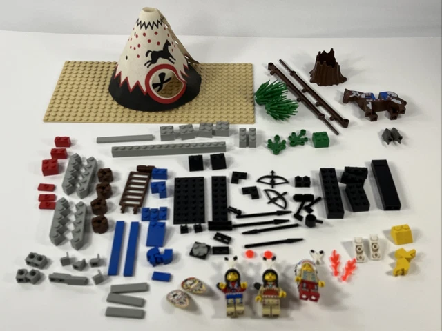 LEGO WESTERN 6746 Chief's Tepee near complete missing 6 pieces read ...