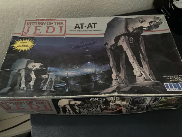 Sammlungsauflösung! 1989 MPC Star Wars Return of the Jedi AT-AT Modellbausatz