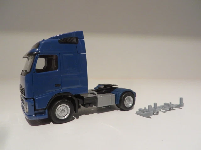 Herpa Volvo FH FD 2020 Benzintank-Hängerzug Shell (316071), 47,95