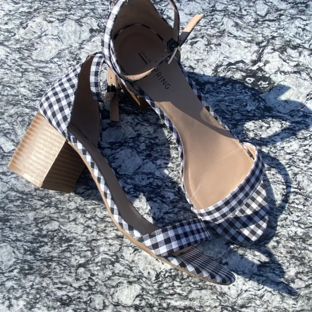 Call It Spring Black And White Checkered Strappy Sandal Chunky Heel Size 8