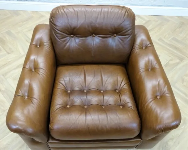 Mid-Century Retro Vintage Danish Buttoned  Brown Leather Lounge Armchair 1970s 2