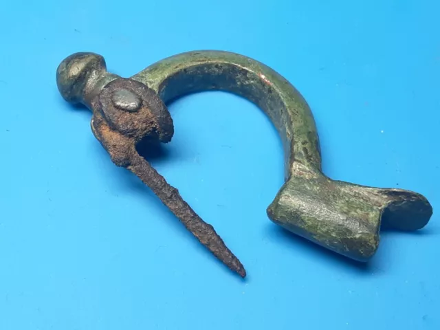 Genuine fibula of a Roman Empire legionnaire. 3