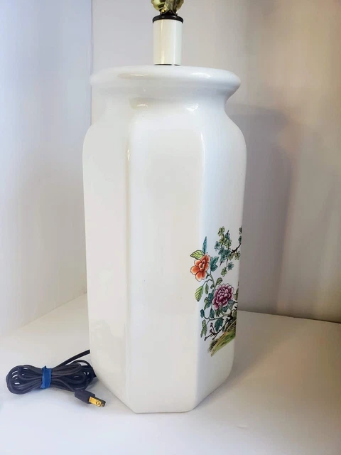 Vintage Oriental Peacock Design Porcelain Table Lamp 3