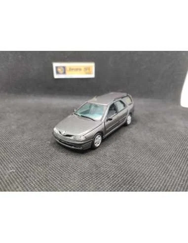 Miniature Renault Laguna Break Vitesse 1/43 Verte