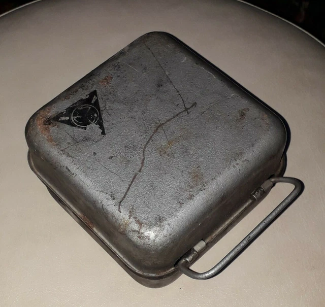 Vintage Primus 71 Camp Stove w/ Original Tin & Box Made In Sweden