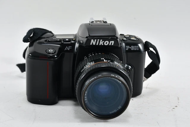 L85L30- Nikon F-601 SLR Kamera AF Nikkor Objektiv 35-70 mm