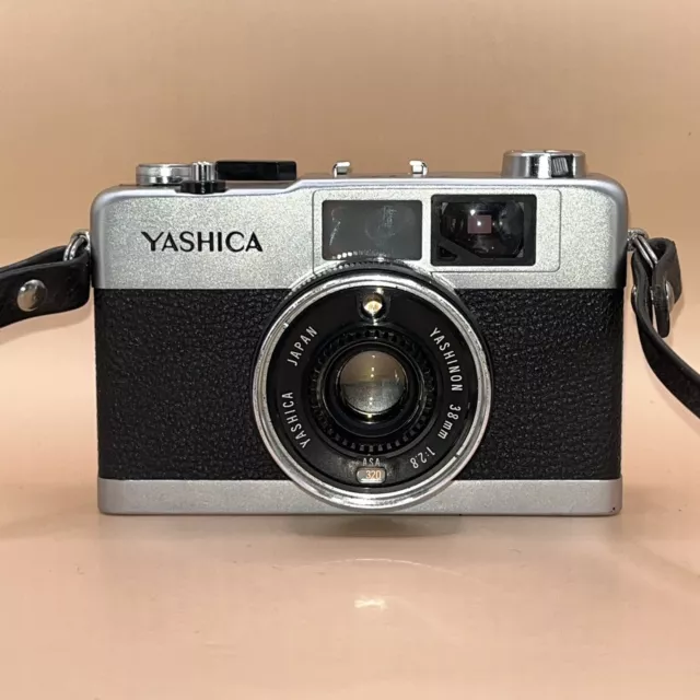 Yashica 35-ME Film Point & Shoot Camera 38mm 1:2.8 From Japan