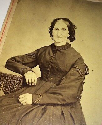 Antique Victorian  Fashion Old Woman, Plain Mourning Outfit! New York CDV Photo!