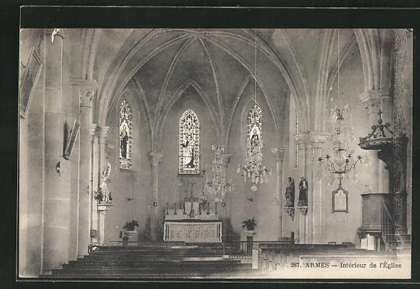 CPA Armes, Interieur de l´Eglise