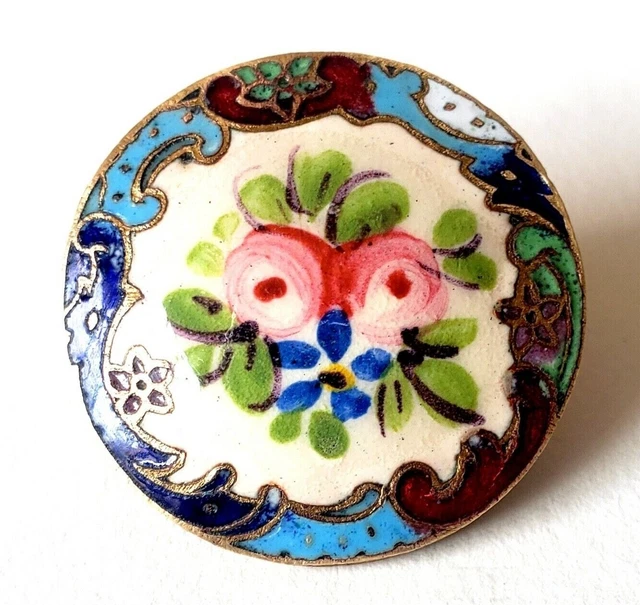 Antique Enamel Button Roses with Rococo Border 1&1/16"