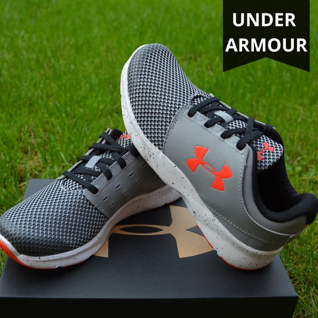 NUOVO! Scarpe da ginnastica Under Armour Drift Run per ragazzi - taglie 3 4