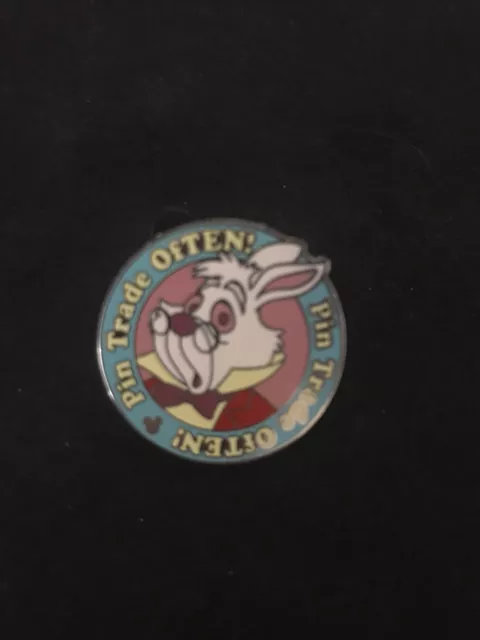 Disney Pin Hidden Mickey Alice Wonderland 2010 DLR White Rabbit