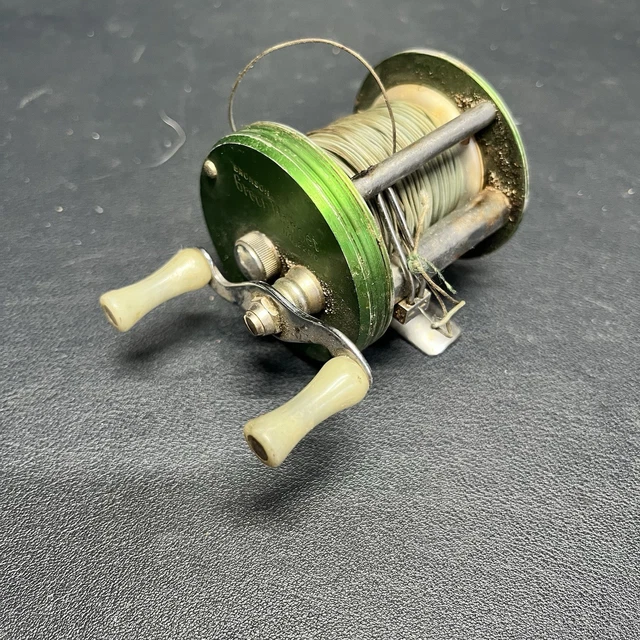 VINTAGE BRONSON GREEN Hornet 2200 Bait Casting Fishing Reel TESTED