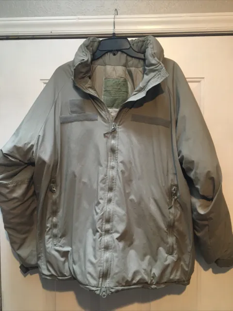 US Military Extreme Cold Weather Parka Jacket Medium Regular Gen III L7 ECWCS