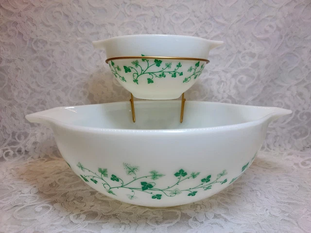 Vintage Pyrex "IVY" (1964) Promotional Pattern Chip n' Dip Bowl Set with Bracket Vintage Pyrex "IVY" (1964) Promotional Pattern Chip n' Dip Bowl Set with Bracket