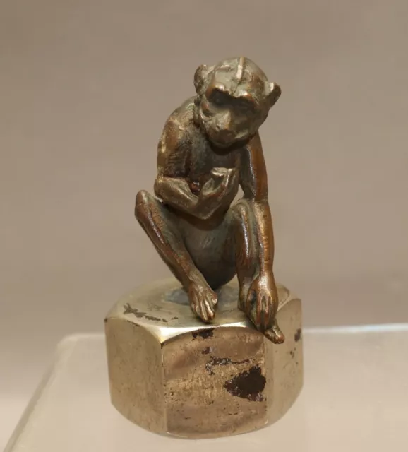 Antiguo Arte Deco Künstlerbronze Figura de Bronce Mono Monkey Singe Base Metal