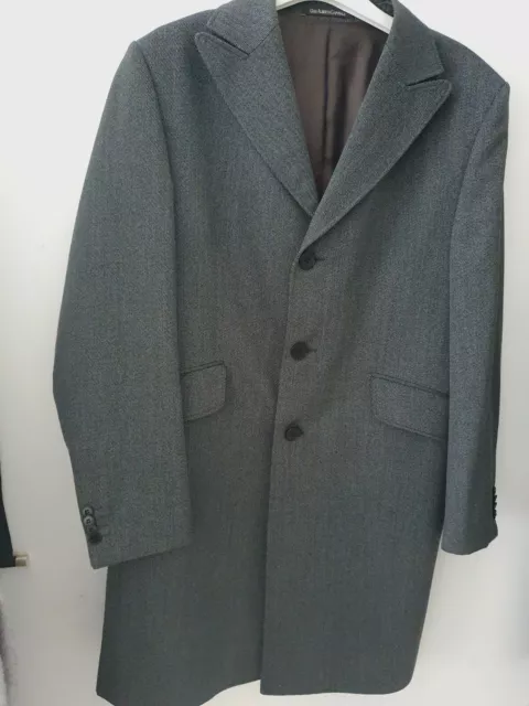 Très Beau Manteau GRIS Marque GIAN ALBERTO CAPORALE. Taille 54 OU XL