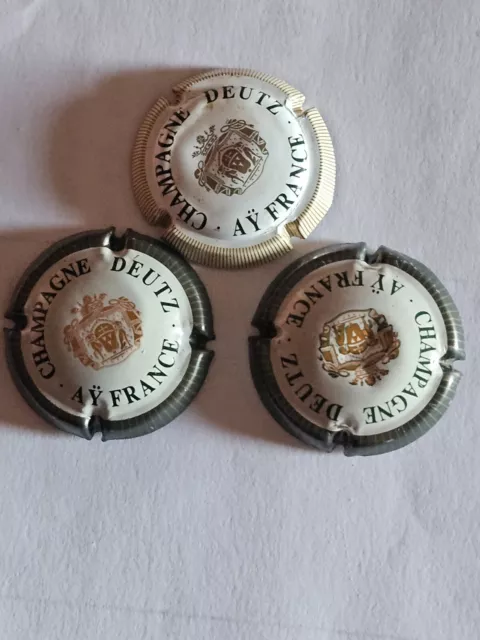 3 Capsules de Champagne DEUTZ N°28 29 et 30