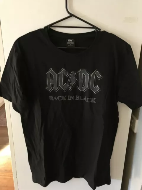 AC/DC T-Shirt BACK IN BLACK Size Medium Brand New