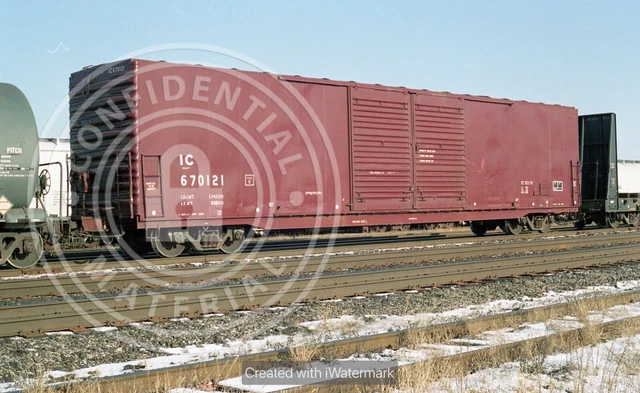 ORIGINAL NEGATIVE 35mm ILLINOIS CENTRAL RR BOX CAR # 670121 TORONTO, ON 2002