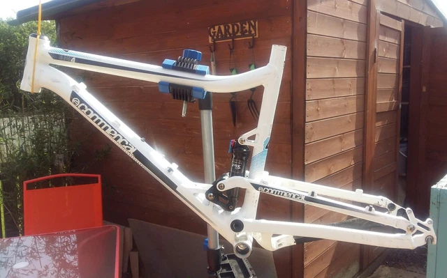 COMMENCAL SUPER frame PicClick UK