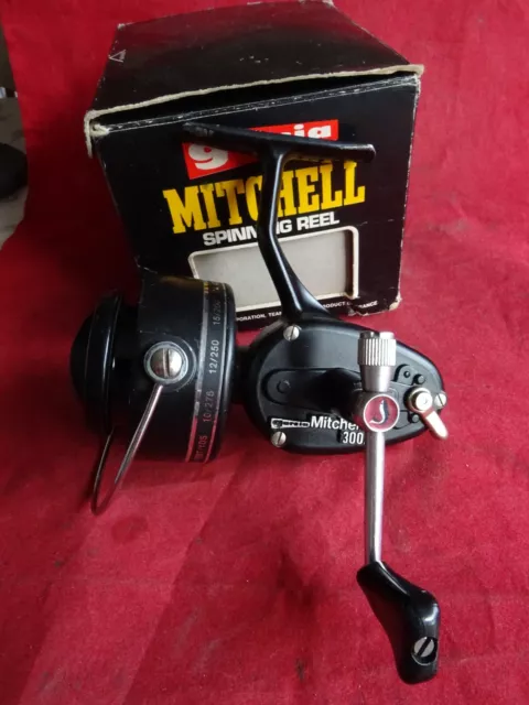 A Very Good Vintage Garcia Mitchell 300A Carp/Spinning Reel + Garcia Box