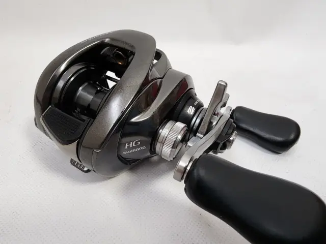 Shimano 20 Metanium HG Right Baitcasting Reel