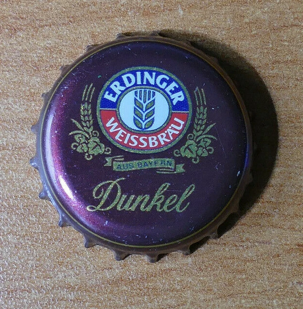 ERDINGER WEISSBRAU DUNKEL Beer Star Cap Bottle Top Dark Wheat Beer