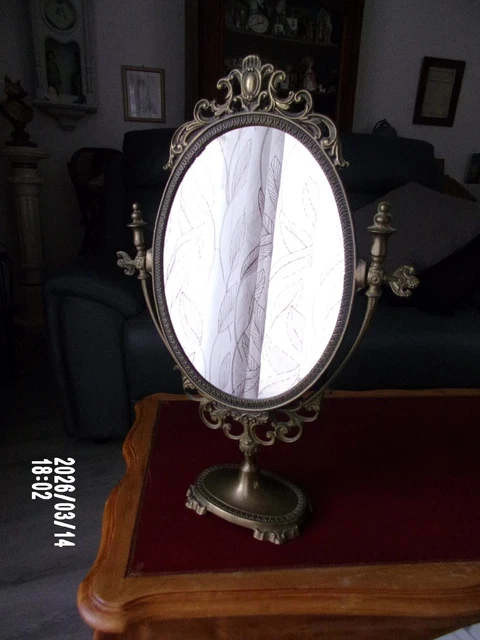 Miroir Psyché de toilette en bronze doré– XIXème Siècle Miroir Psyché de toilette en bronze doré– XIXème Siècle