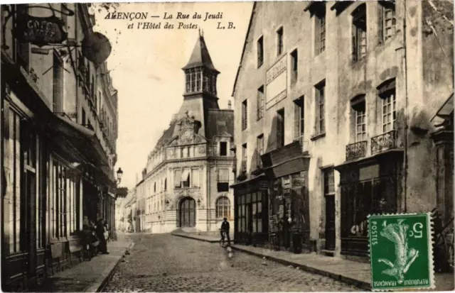 CPA Alencon (Orne) - La Rue du Jeudi et l'Hotel des Postes (250093)