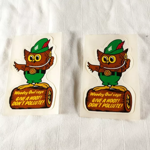 Woodsy Owl says 'Give a Hoot Don't Pollute!' 3" Vintage Stickers Conservation