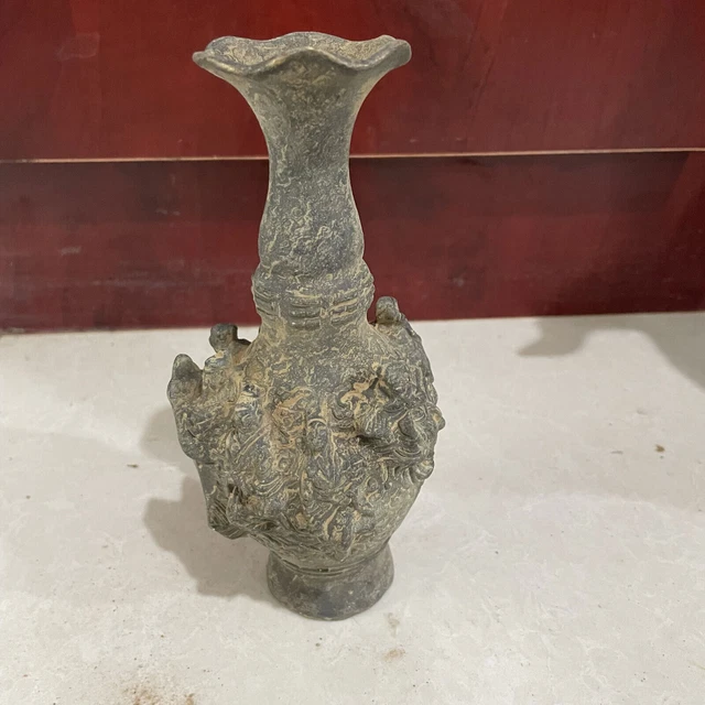 Chinese bronze gifts decorations Chinese ancient relief 18 Arhat bronze vases