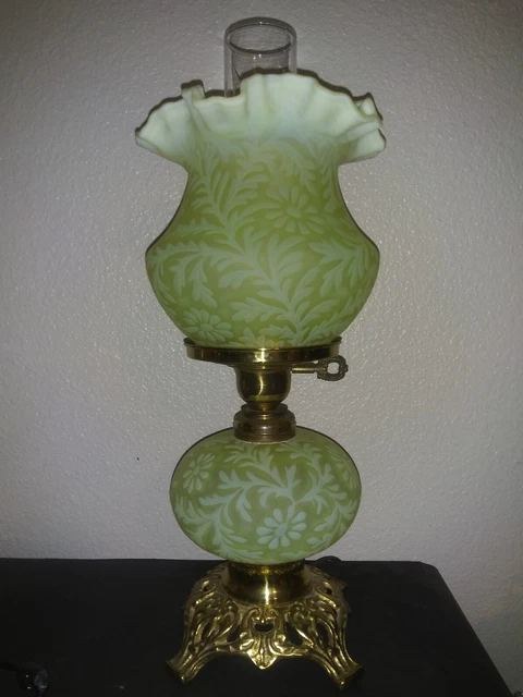 Fenton Lg Wright Daisy And Fern Vaseline uranium glass Lamp