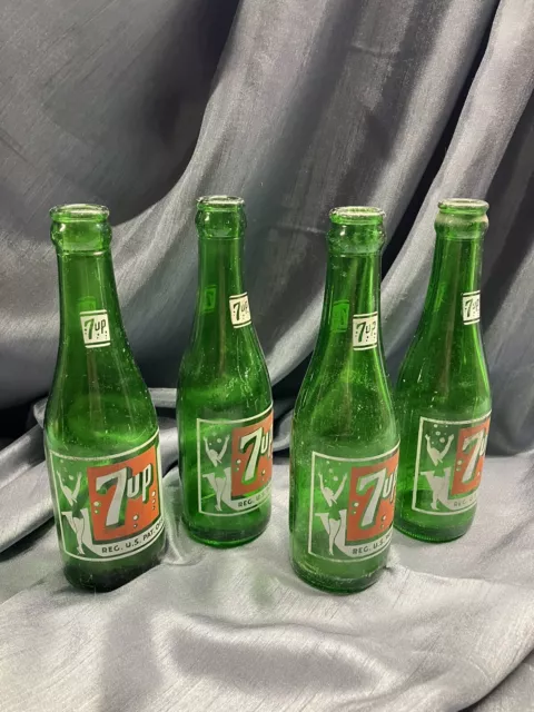 Vintage 7-Up Green Glass Beverages Soda Pop Bottle 7 fl. oz. Set Of 4