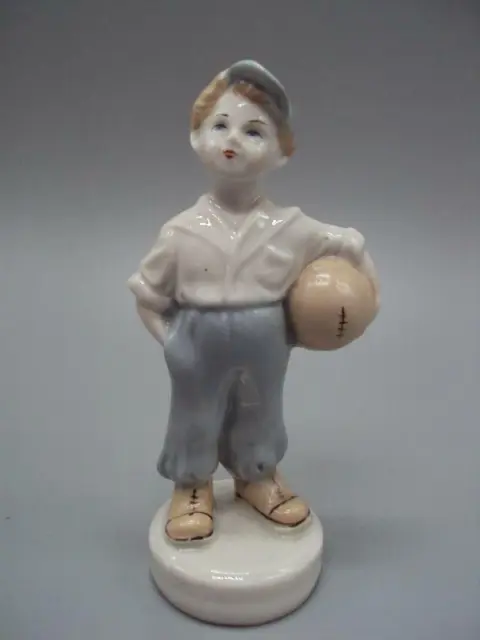 Jeune joueur de football garçon figurine en porcelaine russe URSS Vintage...